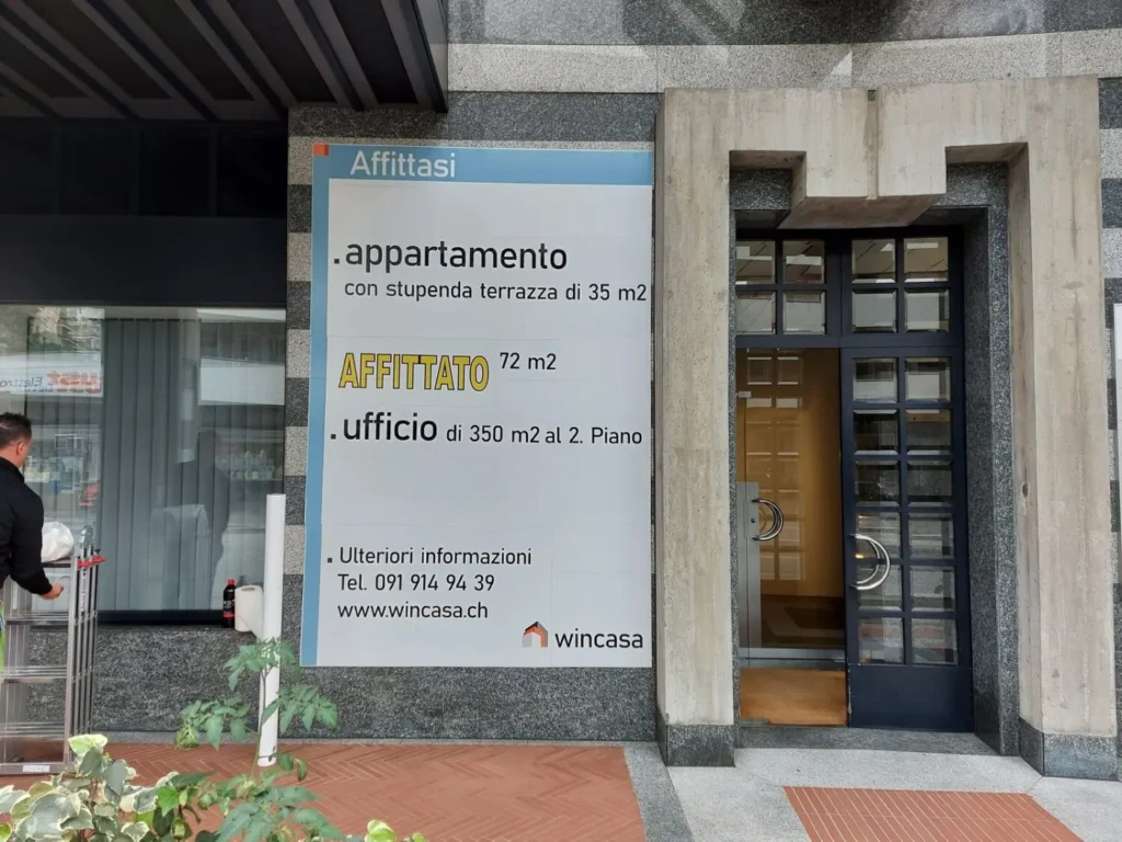 Pannello affittasi immobiliare