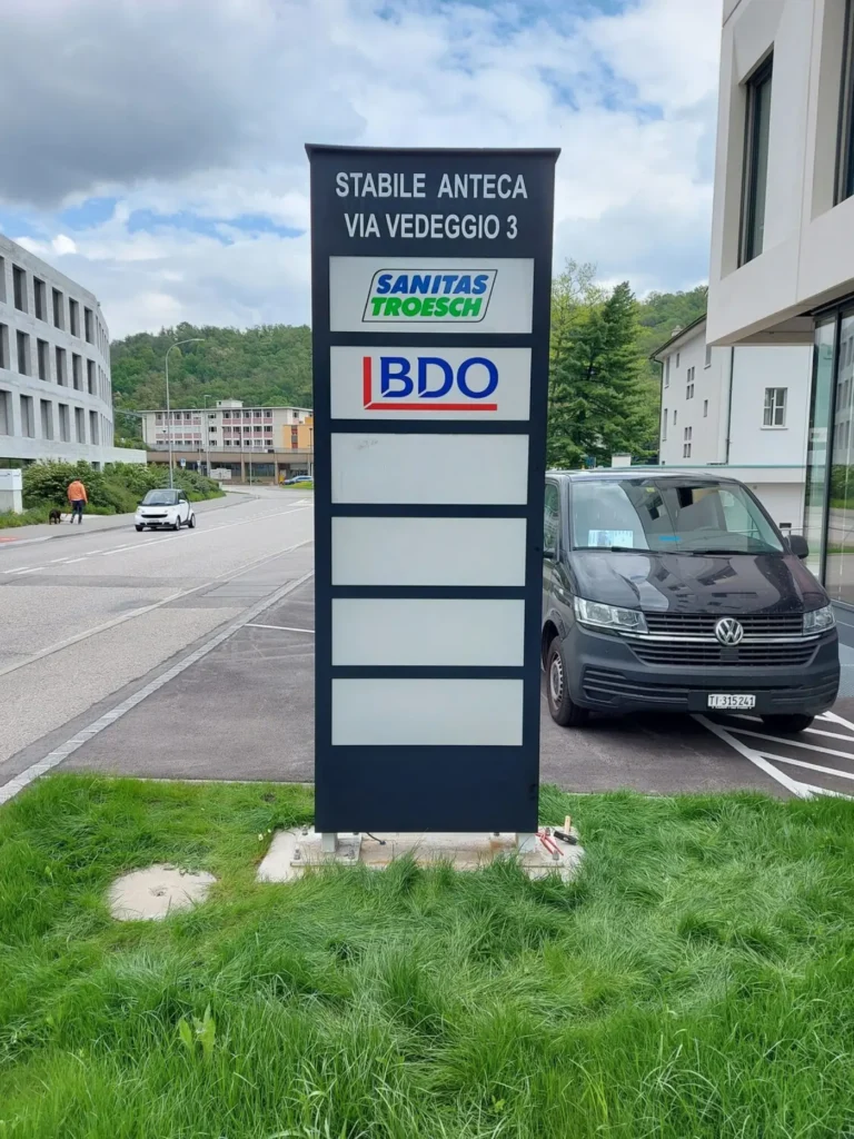 Totem direzionale Stabile Anteca